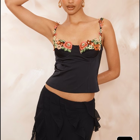NWT pretty little thing PLT black satin silk corset floral trim top - Picture 5 of 5